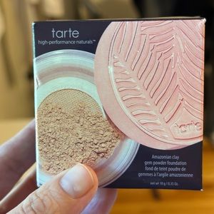 Tarte Amazonian clay gem powder foundation